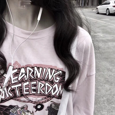 这个全世界怎么要求你那是它的事 我最偏心你我的糖都给你。