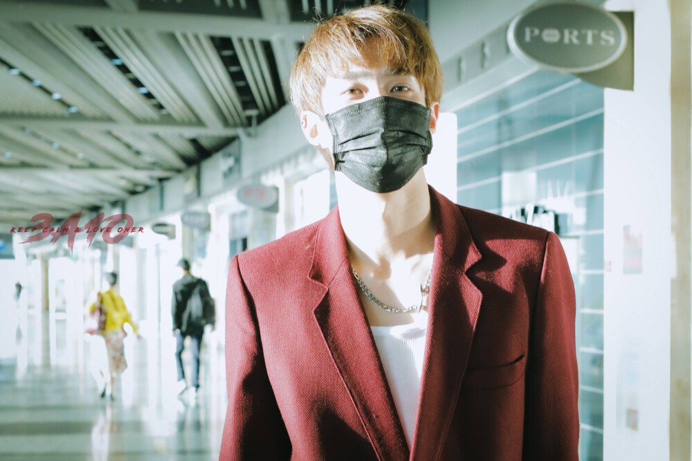 岳岳（岳明辉）