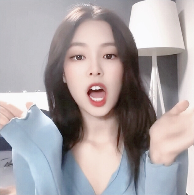 原截雾礼
Jennie
Jennie头像