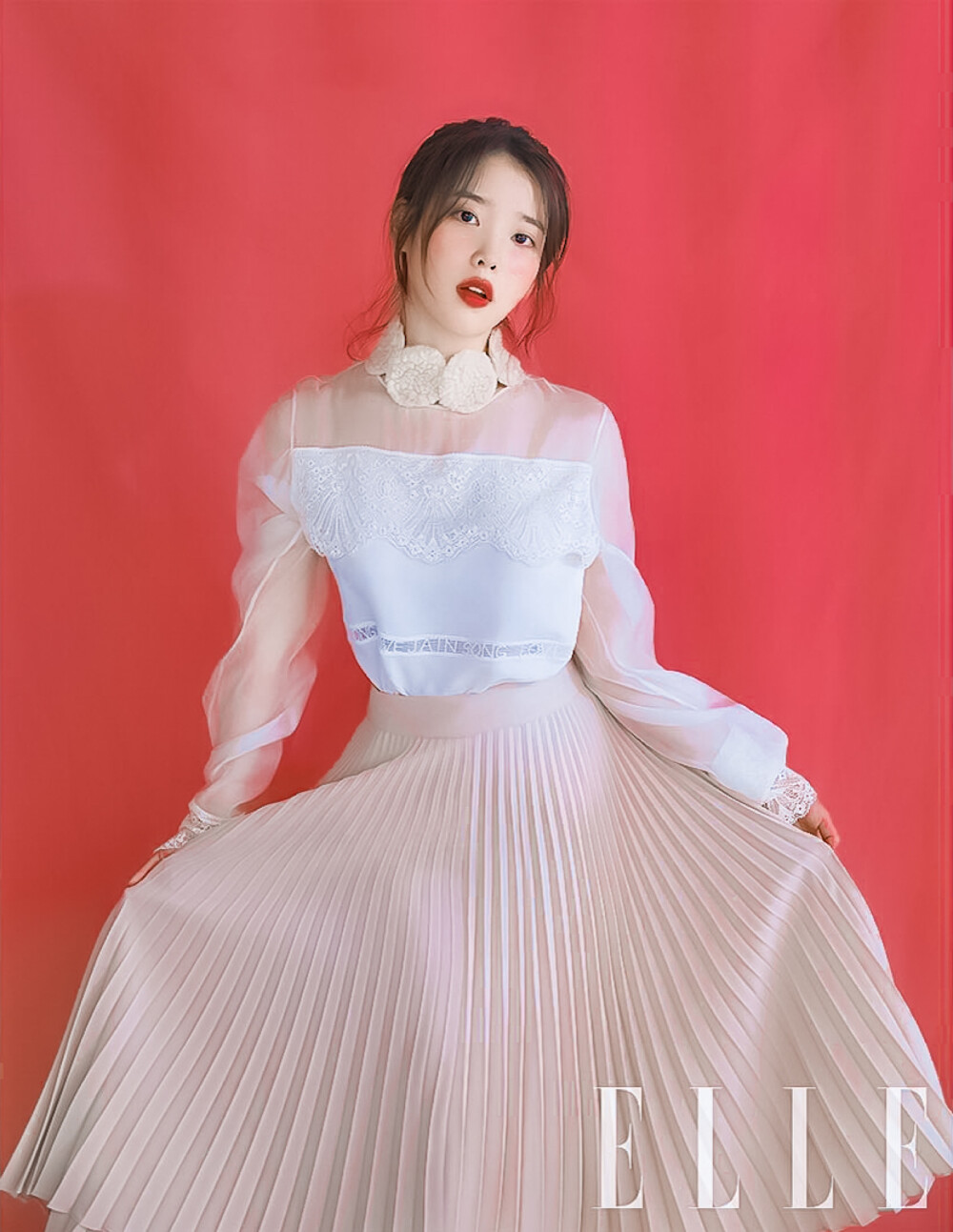 ▷李知恩IU
Magazine Elle Korea