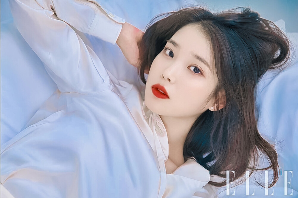 ▷李知恩IU
Magazine Elle Korea