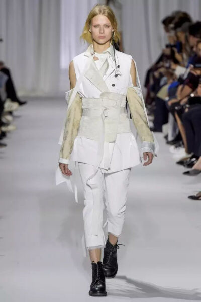 Ann Demeulemeester S/S 2017