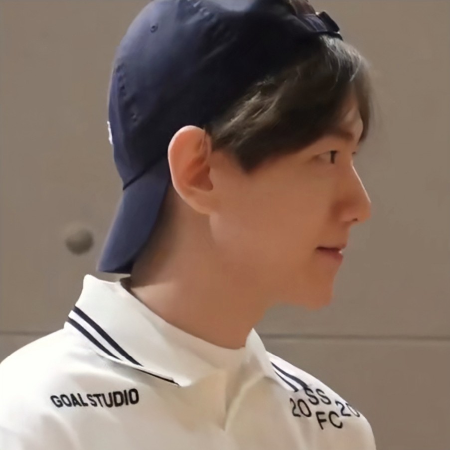 边伯贤。原截乔礼。