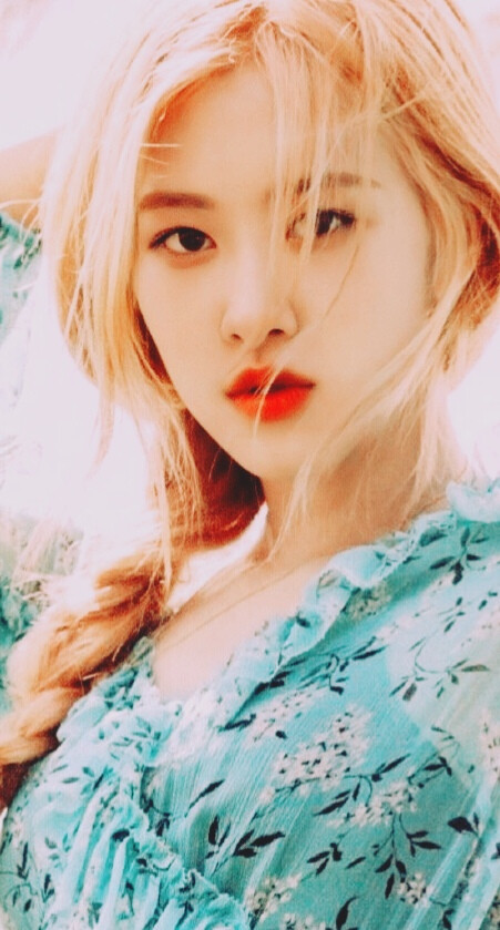 朴彩英Rosie
安迪修