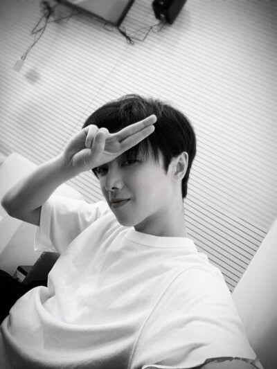 华晨宇_花花
九宫格图片