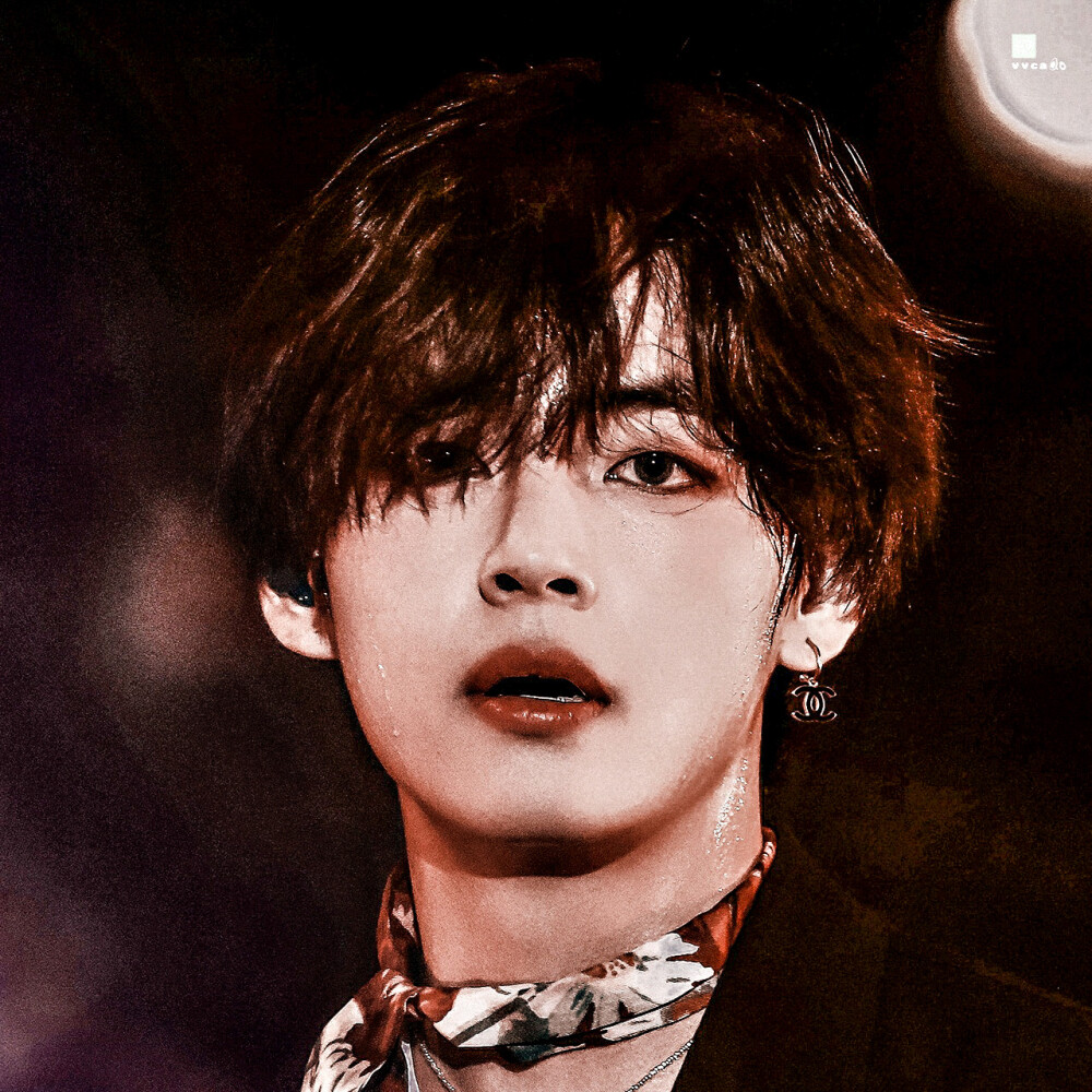 Taehyung
©vVcado1230