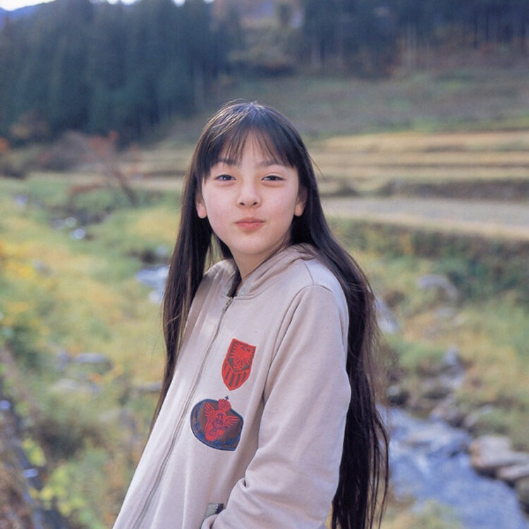 十九年前的写真美少女，冈本奈月《奈月的四季》