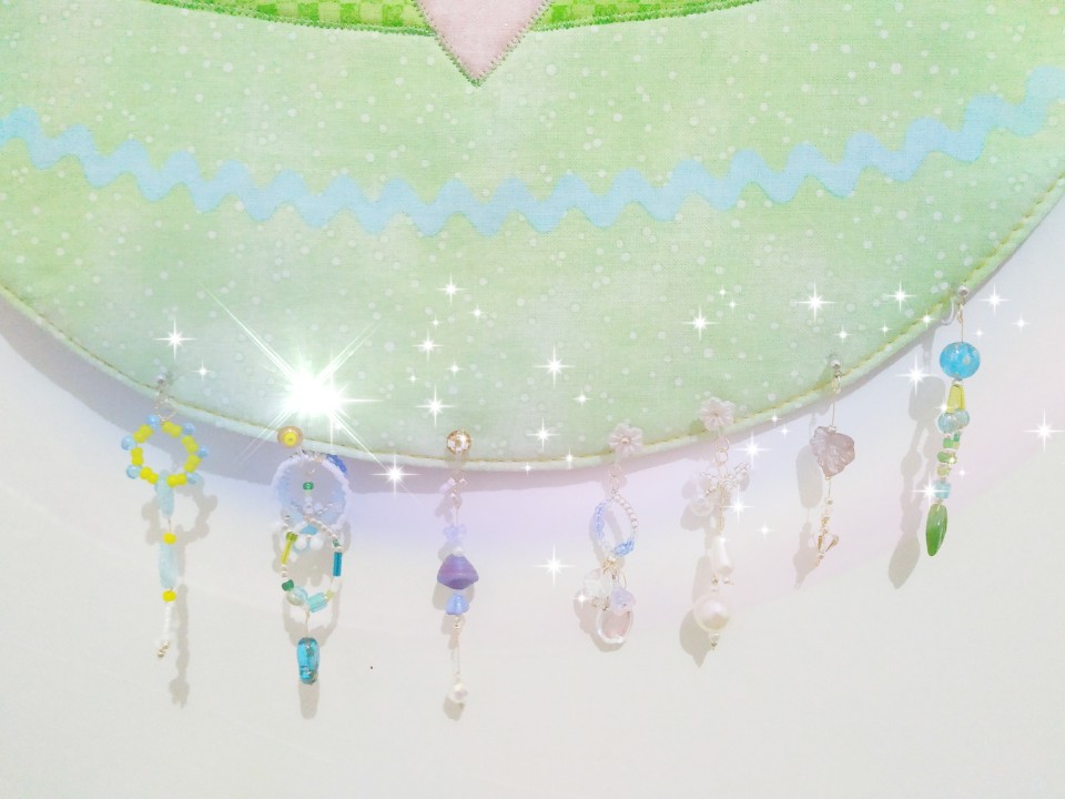 先定一个小目标－
每天做三款，刚把得!