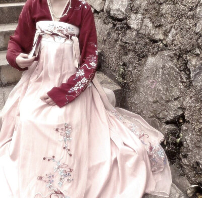 “那年夏天不认识你就好了.”