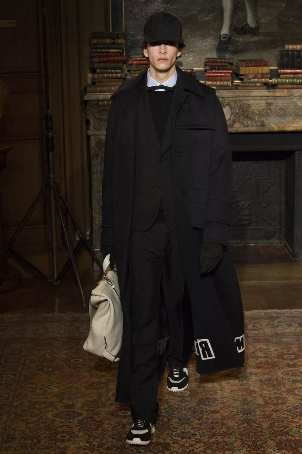 Valentino Fall 2017 Menswear Collection