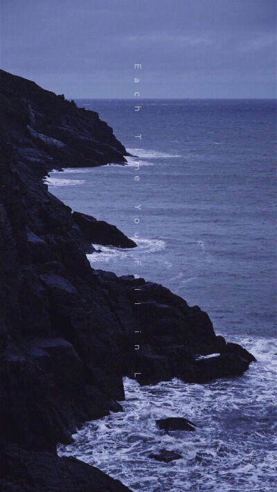 听着窗外大雨彻夜未眠