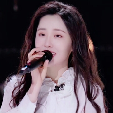 王艺瑾
二改看简介