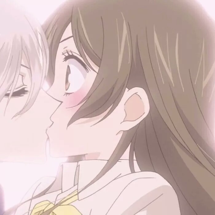 奈奈生巴卫情头