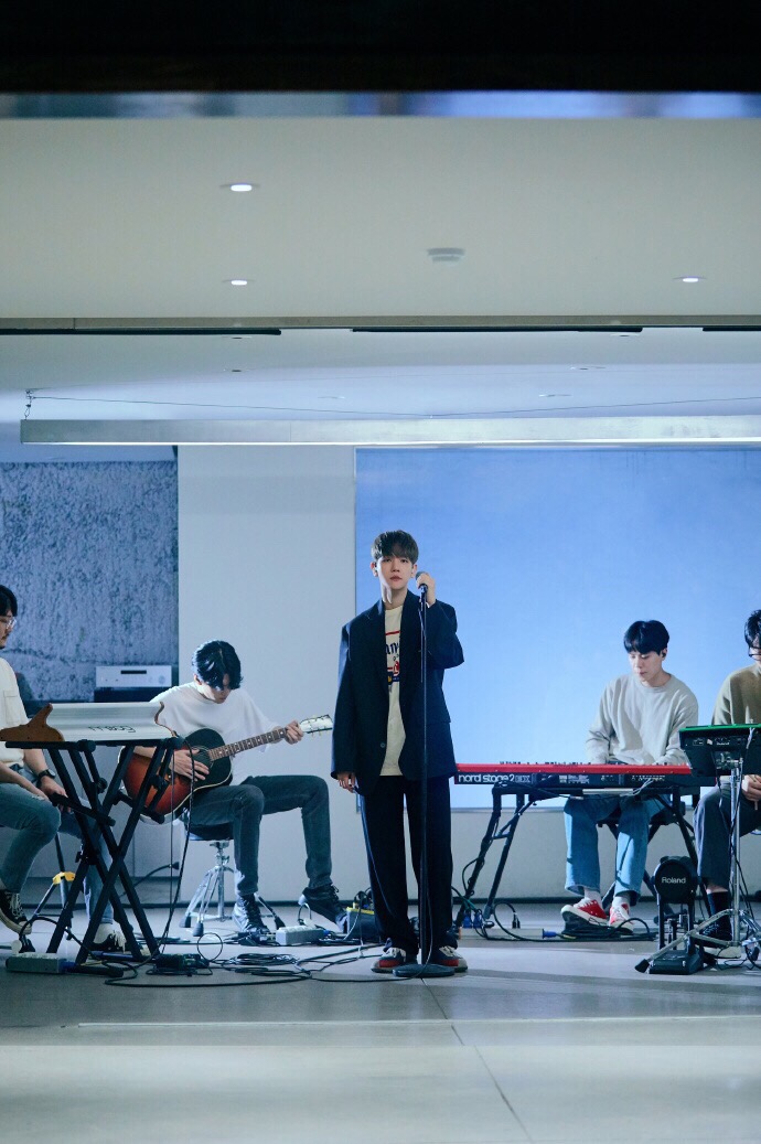 伯贤
新专真的太幼了
我果然还是喜欢霸总和年上啊ヽ(●´ω｀●)ﾉ
