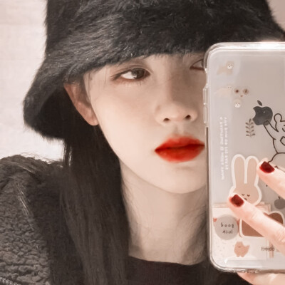  ◆ ◇ RED LIPSTICK