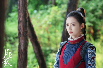 电视剧《月上重火》