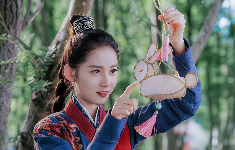 电视剧《月上重火》