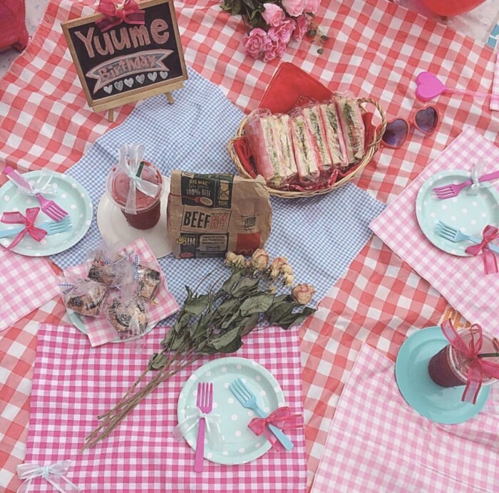 #是 草 莓 味 的 仁 美 酱
温鹤煜。