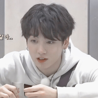 兔子看见萝卜的时候//.
cr.花梦无期
原截_兔其警官