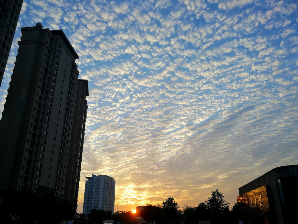 不用p图的天空