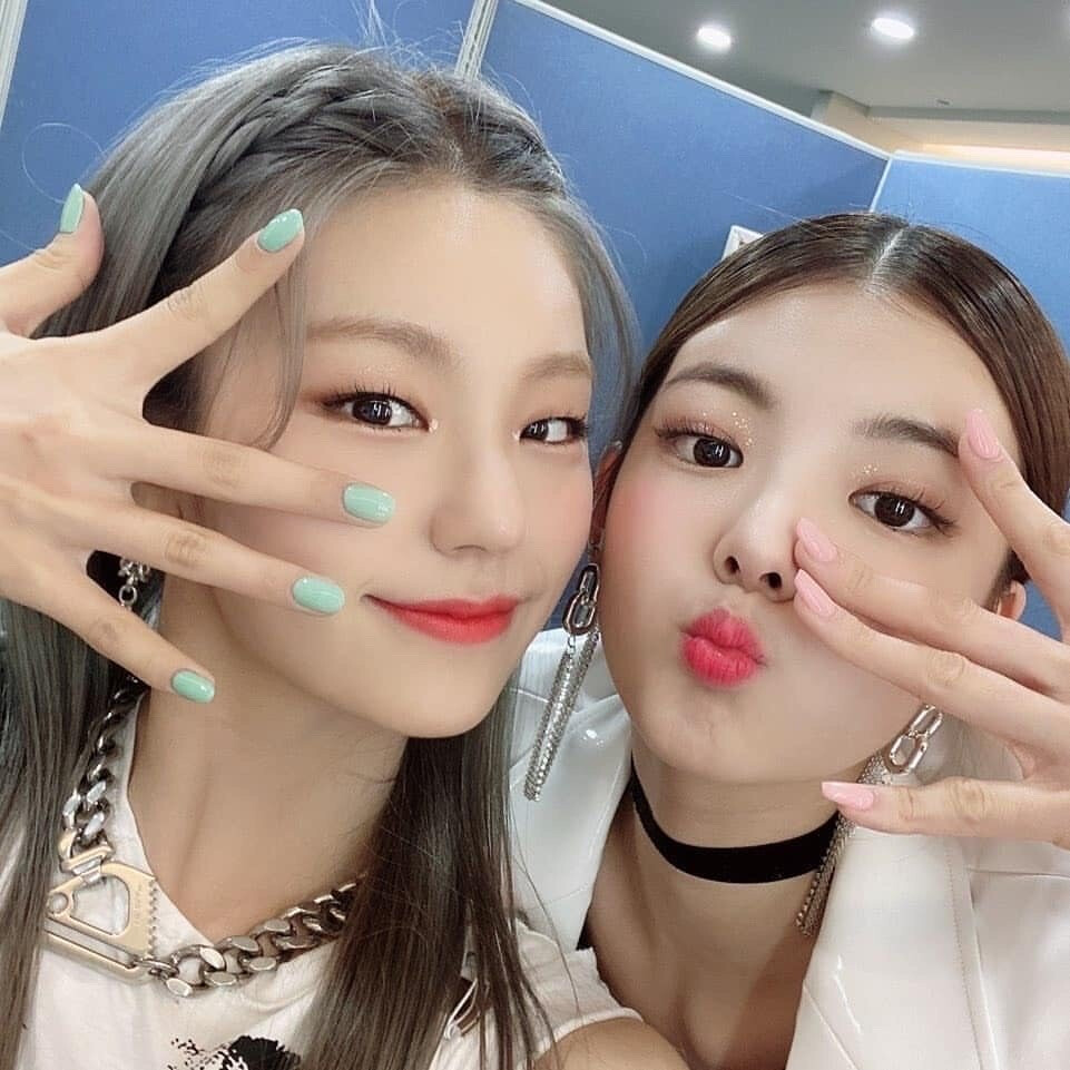 yeji+lia