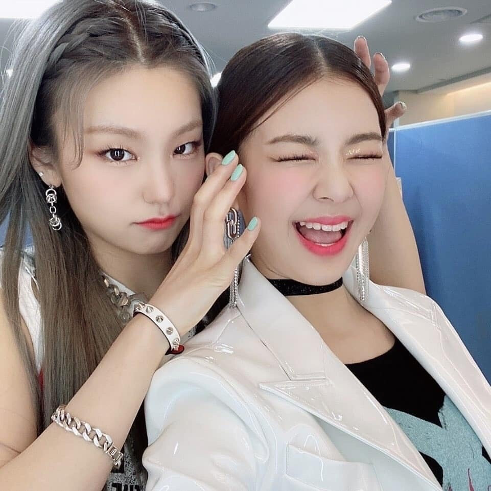 yeji+lia