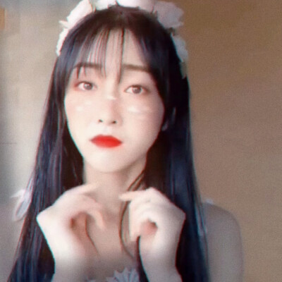 宣璐头像 食用扣1或赞
伸手党抓到摁死
二传标注甜音音or纪小歆