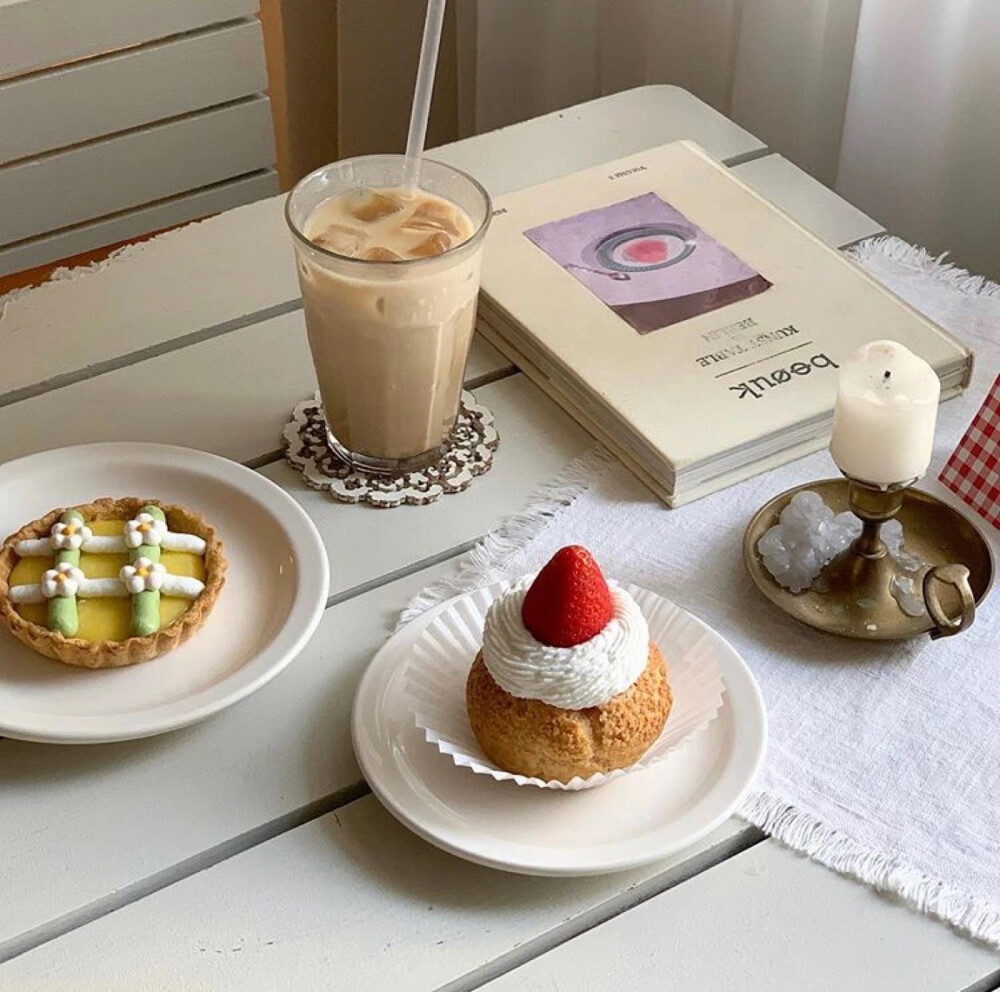 ins风下午茶甜品草莓蛋糕生活小时光