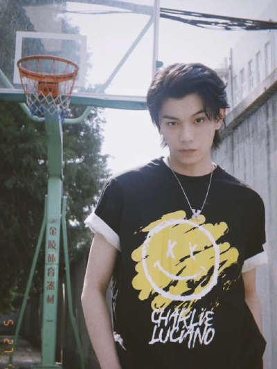 ｜壁纸｜丁禹兮
这个六月你心动了吗