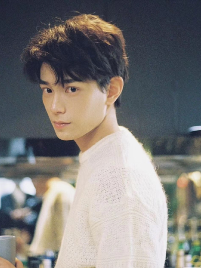 ｜壁纸｜丁禹兮
这个六月你心动了吗