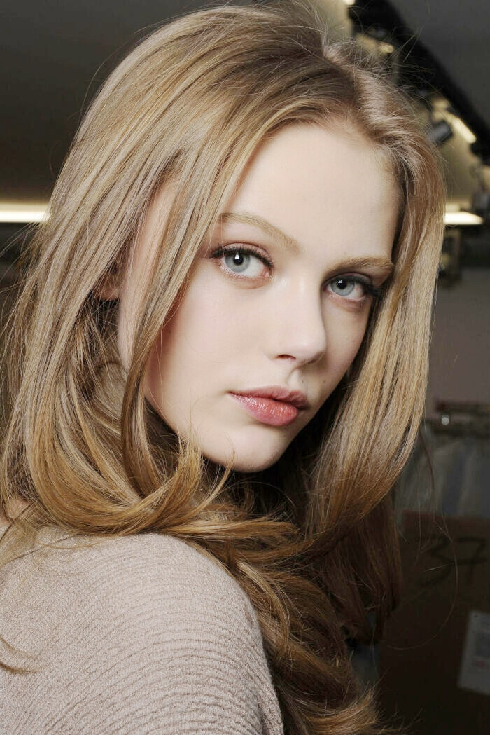 弗丽达·古斯塔夫松
Frida Gustavsson