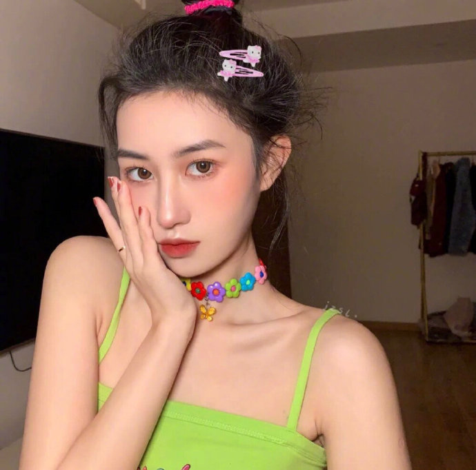 (我想换头像 时尚头像 手机党 90后 男生头像 女生头像 qq头像 微博