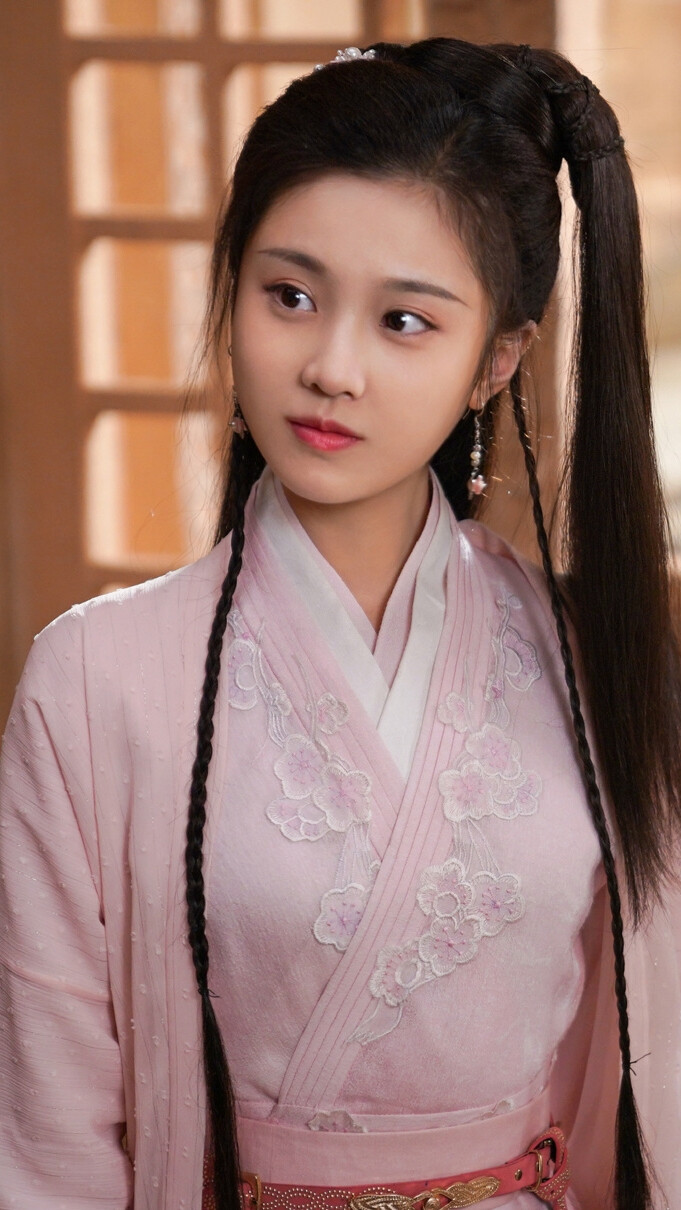 暮白首容婳张慧雯