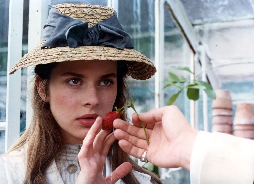 娜塔莎·金斯基
Nastassja Kinski
苔丝