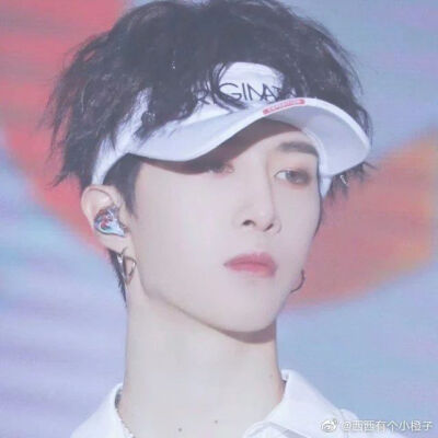 今天是红发范泽言呢，欣赏一下好看的小哥哥（范丞丞1）