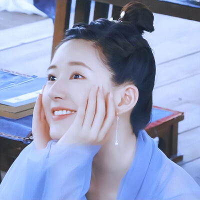 赵露思
@金多多