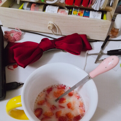 葡萄果汁 炒饭 桑葚 鸡翅 巴沙鱼 草莓牛奶 柠檬虾 草莓养乐多