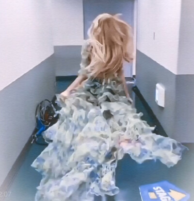 ROSE
二改注明小然睡了