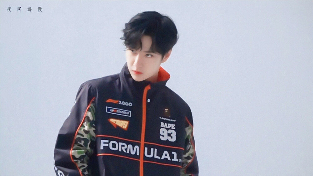 A BATHING APE® X F1® 2019联名限定系列造型 修图 cr:logo