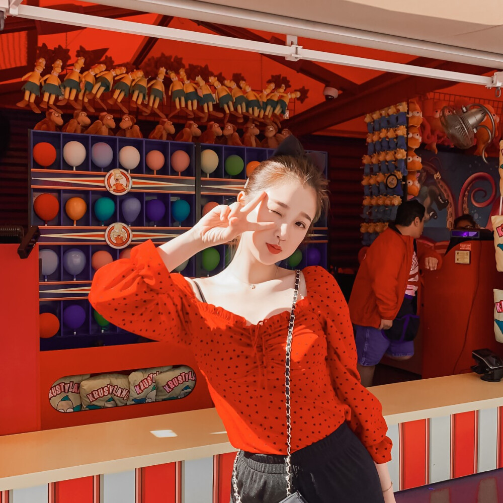 
#纪愿绘
“欣欣子的日常.”