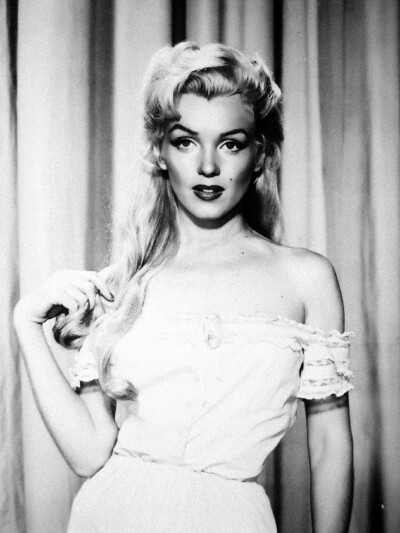 Marilyn Monroe River of No Return, 1954
