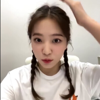 金艺琳可二改。