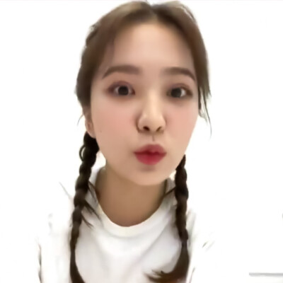 金艺琳可二改。