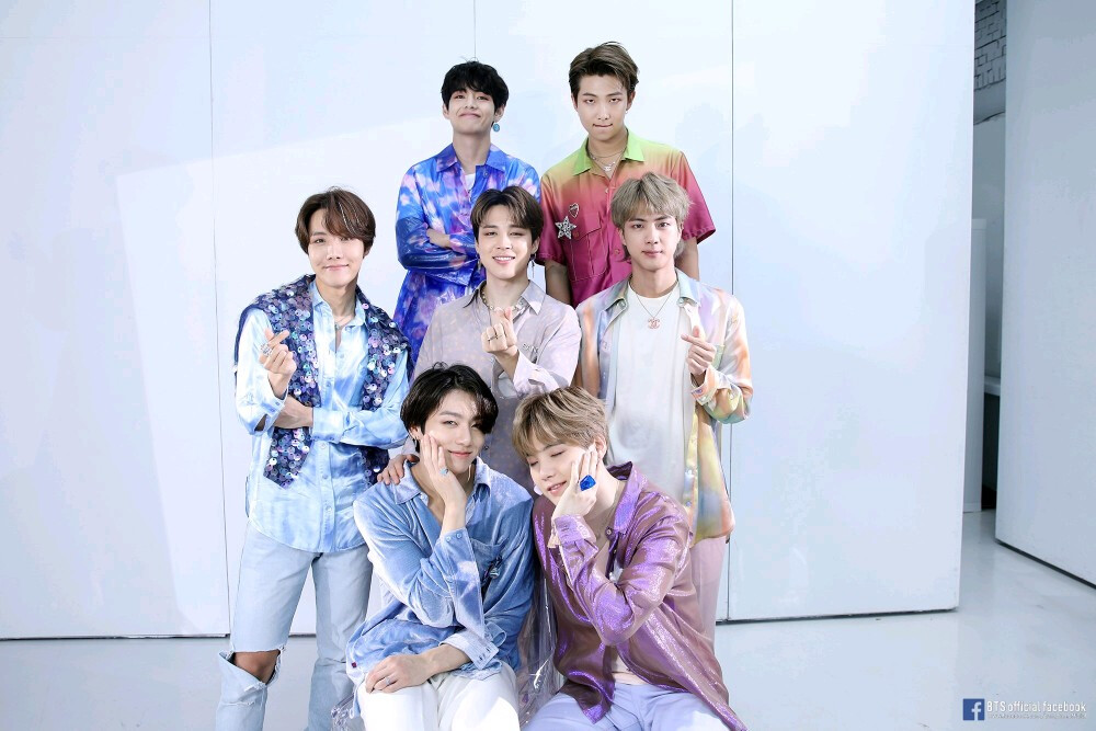 七周年全家福
BTS 防弹少年团