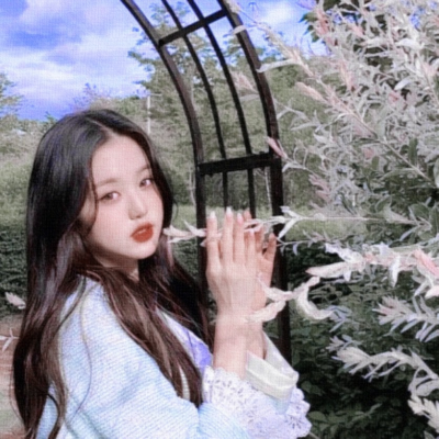 汽 水 降 低 的 温 度 是 夏 天 的 奇 遇。
■∧○