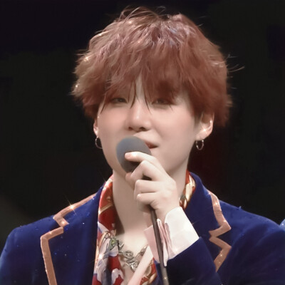 SUGA
©林锡
原截/Jiminn