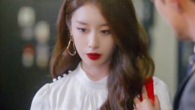 橙光素材│朴智妍│
已调
©边溺
