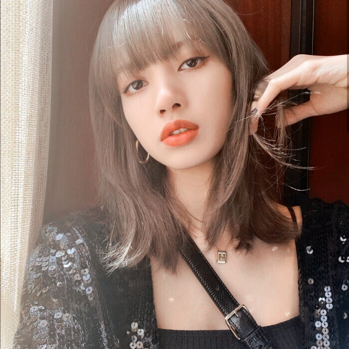 Lisa©®许念酥。
辣lisa辣辣辣。