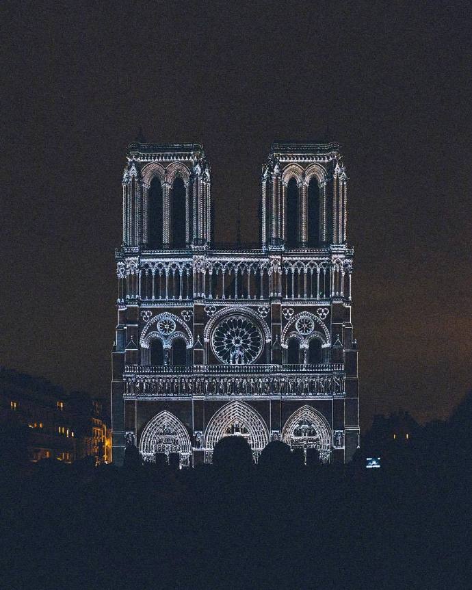 巴黎圣母院