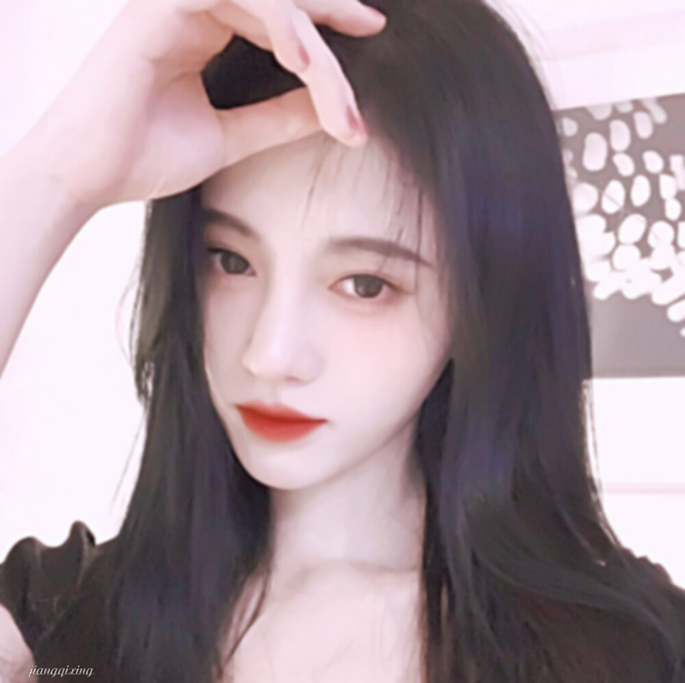 鞠婧祎.
©️江祁星